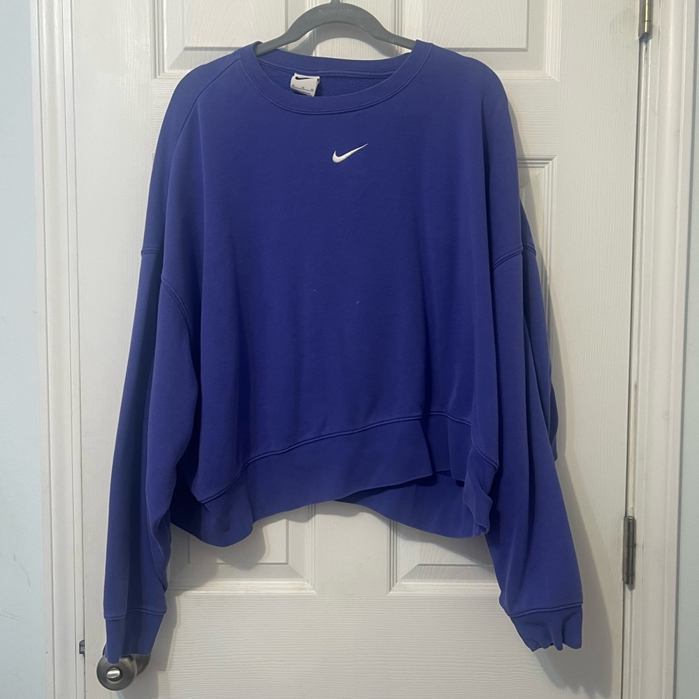 Nike Women's Purple Sweatshirt